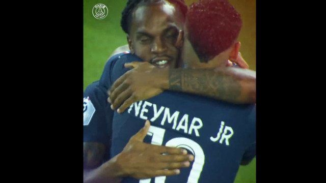 O vídeo de parabéns do Paris Saint-Germain a Renato Sanches