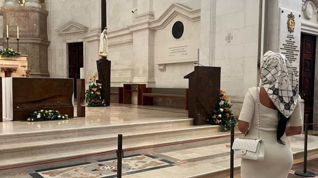 Portugal. Georgina Rodríguez no Santuário de Fátima 