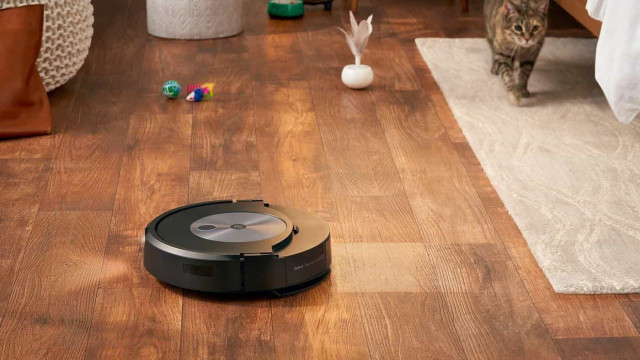 O novo Roomba consegue fazer mais do aspirar a casa