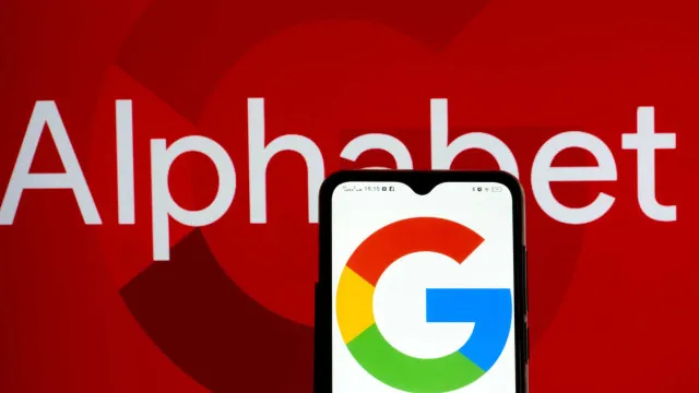 
                    Alphabet lucra no primeiro trimestre sustentada nas grandes apostas em IA
                