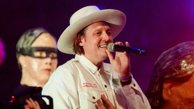 Win Butler, dos Arcade Fire, com nova denúncia de abuso. É a quinta vez