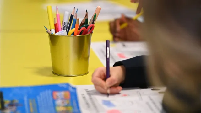 
                    Governantes e juristas vão falar de corrupção às escolas
                