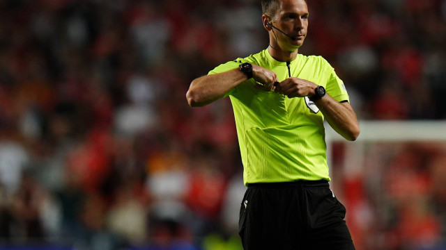 UEFA revela árbitro para o jogo que pode apurar Portugal para o Mundial