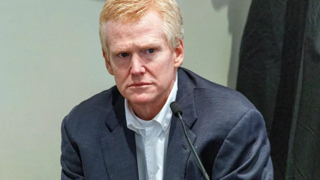 
                    Alex Murdaugh. Tribunal anula condenação de advogado por homicídio
                
