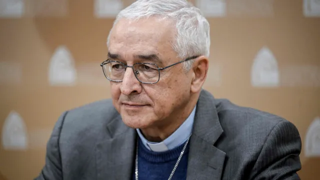 
                    Bispo José Ornelas alerta que facilitar despejos agravará a crise
                