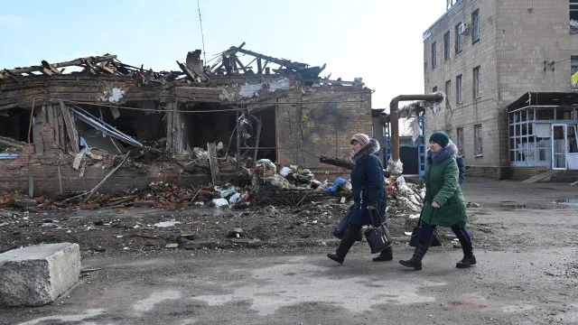 Quatro mortos em ataque russo perto de Kharkiv