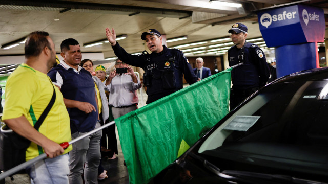 Jair Bolsonaro já chegou ao Brasil. Veja as imagens