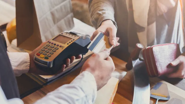 
                    Vendas a retalho aumentam em abril na zona euro e União Europeia
                