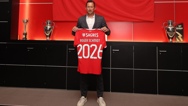 Oficial: Roger Schmidt renova contrato com o Benfica