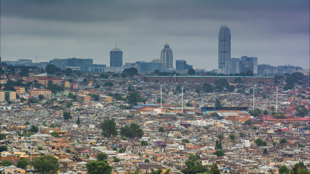 Onze mortos em ataque a albergue de trabalhadores na África do Sul