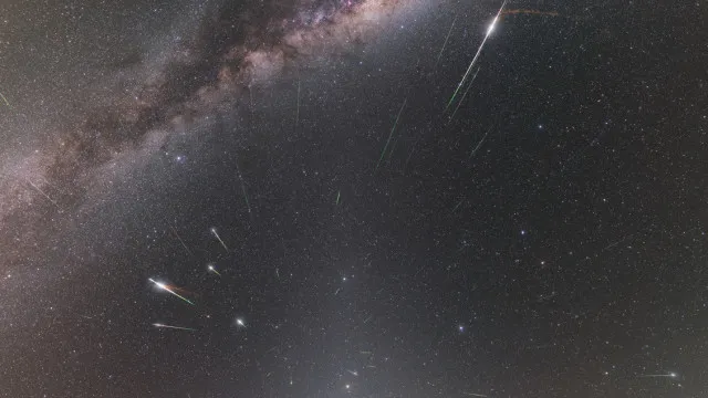 
                    Esta semana há uma chuva de meteoros que não vai querer perder
                