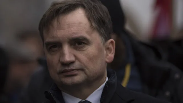 Polónia reclama extradição de ex-ministro da Justiça foragido nos EUA