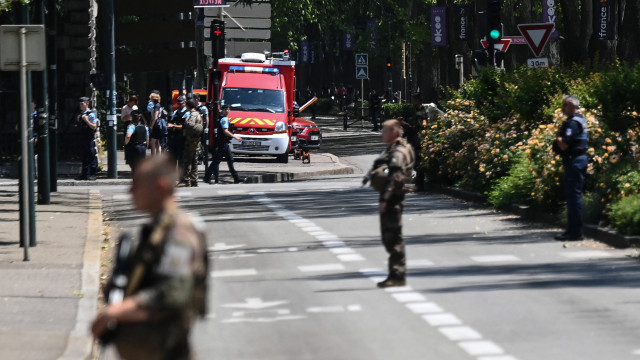 As imagens do ataque que deixou quatro crianças feridas em França