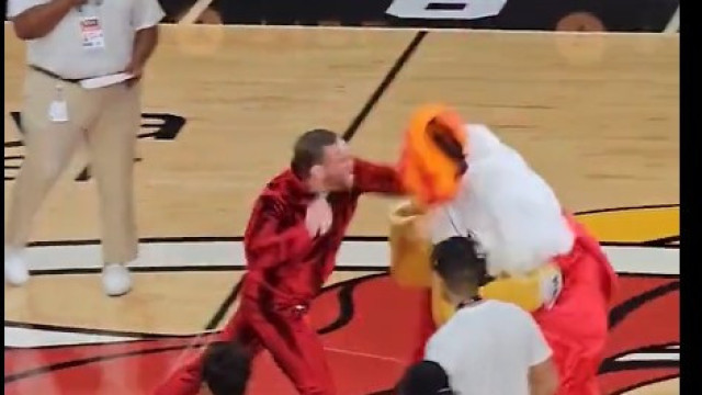 Insólito: McGregor deixa mascote dos Miami Heat KO com dois socos