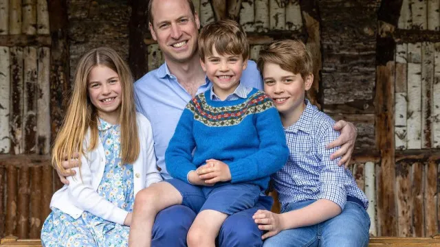 Príncipe William 'traído' pela filha. Charlotte é adepta do clube da mãe