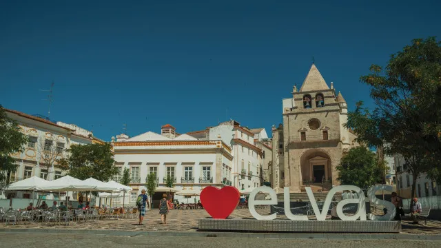 
                    MP acusa dois e empresa de Espanha de auxílio à imigração ilegal em Elvas
                