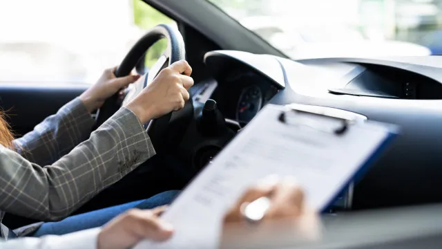 
                    Tenta fazer exame de condução por outra pessoa e acaba detido em Portimão
                