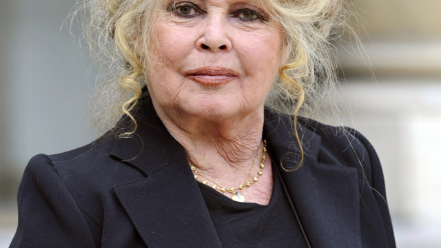 Aos 91 anos, Brigitte Bardot é levada de urgência para o hospital