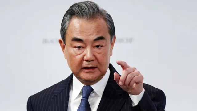 
                    China diz que relações com os Estados Unidos se mantêm 