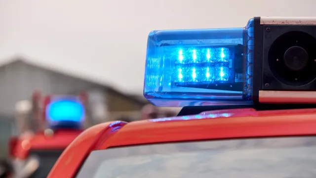 
                    Fachada de habitação devoluta ruiu no Porto sem causar feridos
                