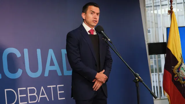 
                    Presidente do Equador começa visita de Estado de oito dias à China
                