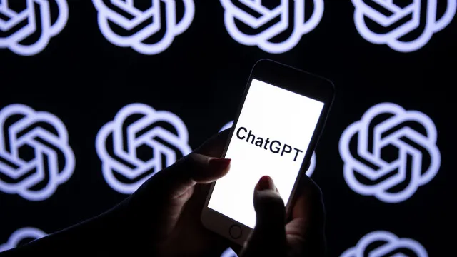 
                    Utilizadores do ChatGPT poderão ter contactos de emergência
                