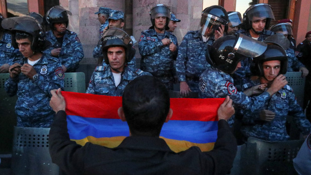Nagorno-Karabakh. Arménios exigem demissão do primeiro-ministro