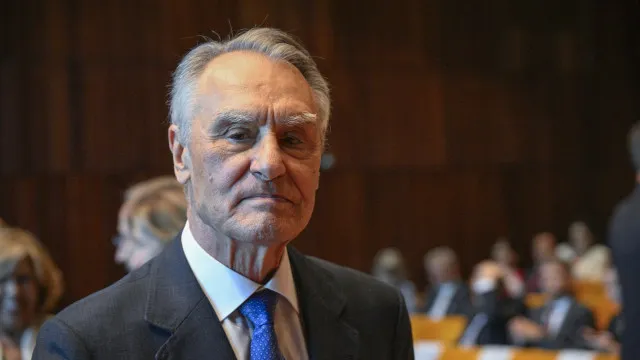 
                    Ministro dos Negócios Estrangeiros enaltece legado europeu de Cavaco
                