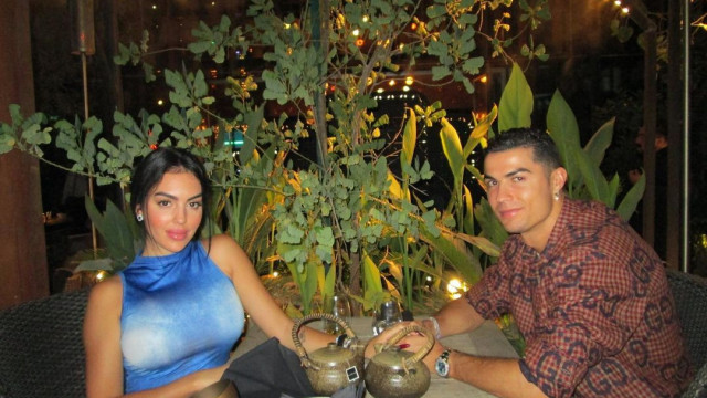 Em jantar romântico, Georgina declara-se a Cristiano Ronaldo