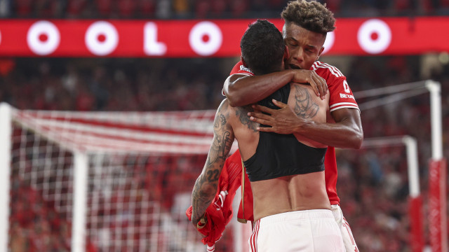 Dois jogadores do Benfica integram top10 de ranking de assistências
