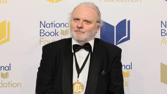
                    Festival Literário Folio 2026: 450 autores e 300 iniciativas em Óbidos
                