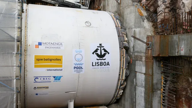 
                    Plano de Drenagem: Sindicato de arqueólogos critica Moedas devido a obras
                