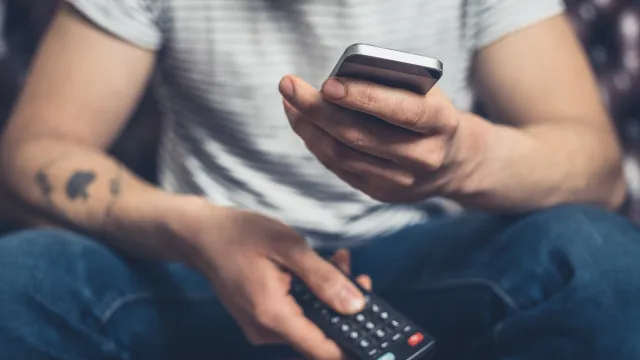 Em caso de sismo? MAI diz que haverá "envio massivo de SMS de alerta"