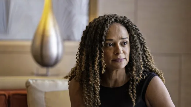 naom_65a537edcb6e3 Isabel dos Santos "dececionada" com João Lourenço diz que Angola "está sem rumo"