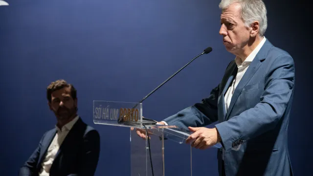 
                    Limitação de mandatos no FC Porto é 
