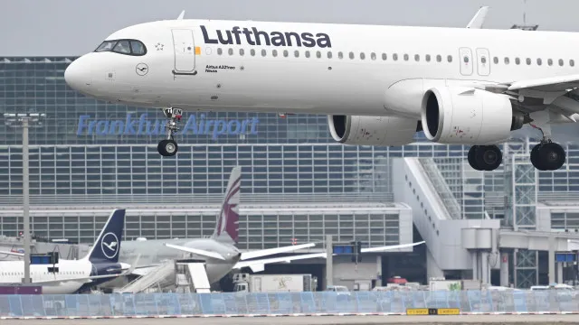 
                    TAP: Lufthansa diz ter recebido sinais favoráveis de três sindicatos 
                