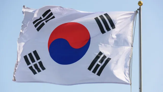 
                    Coreia do Sul afirma que entregas de gasóleo à Rússia não estão proibidas
                