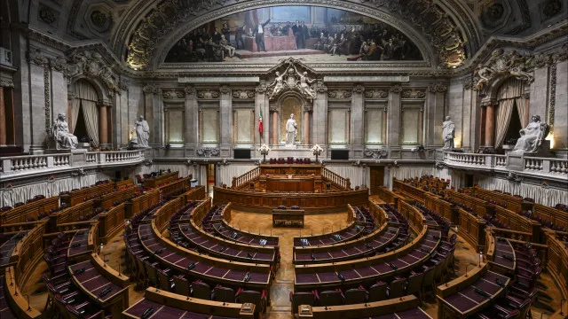 Parlamento aprovou 49 das 70 propostas de lei apresentadas pelo Governo