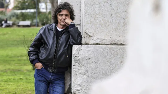 Último adeus a Luís Represas marcado pela emoção: “Ser humano fantástico”