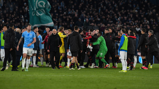 'Caldo entornou' no final do Lazio-AC Milan, após três expulsões