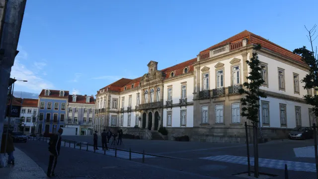 
                    Câmara de Ovar encerra serviços após ataque informático
                