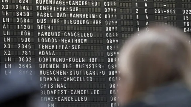 
                    Funcionário de aeroporto alemão morre de malária (mosquito foi de avião)
                