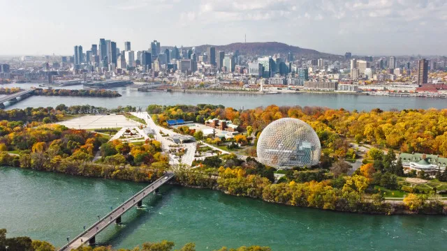 
                    UE e Canadá reúnem-se em Montreal para aprofundar parceria
                
