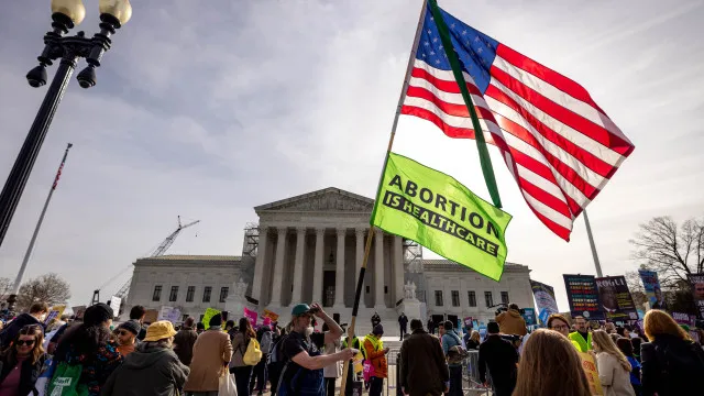 Mulheres e famílias nos EUA continuam a sofrer com fim do direito ao aborto