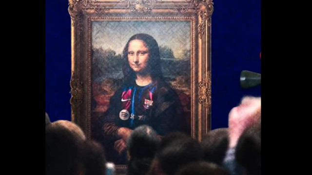 Paris SG 'brinca' com Mona Lisa 'vestida' à Barcelona. Eis o resultado