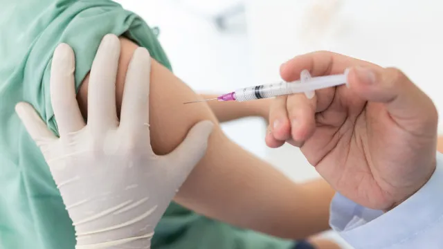 
                    Mais de 31 mil crianças vacinadas contra o VSR no 1.º mês da campanha
                