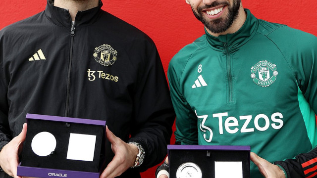 Bruno Fernandes e Diogo Dalot premiados no Manchester United