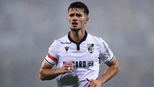 Já há nome para o lugar de Galeno no FC Porto Já há nome para o lugar de Galeno no FC Porto