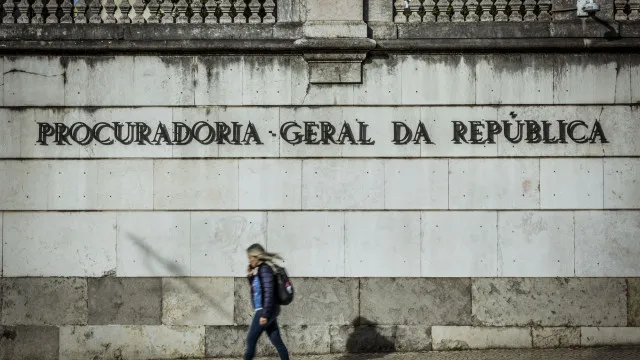 
                    Detidos na Operação Imergente ficam em liberdade, mas sujeitos a medidas
                