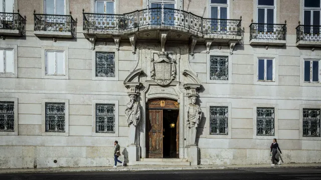 
                    Influencer? MP diz que demora 